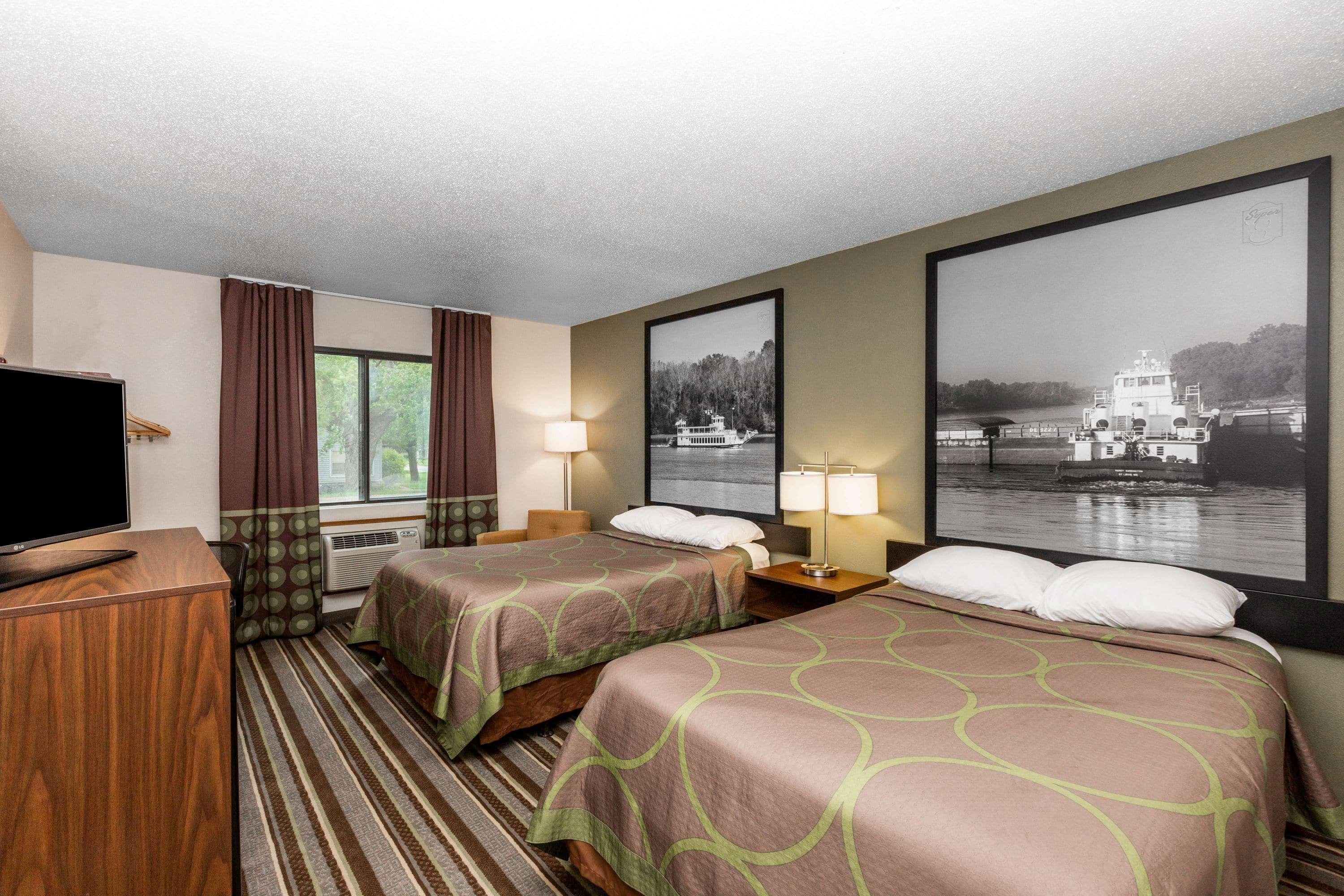 Super 8 By Wyndham Storm Lake Luaran gambar